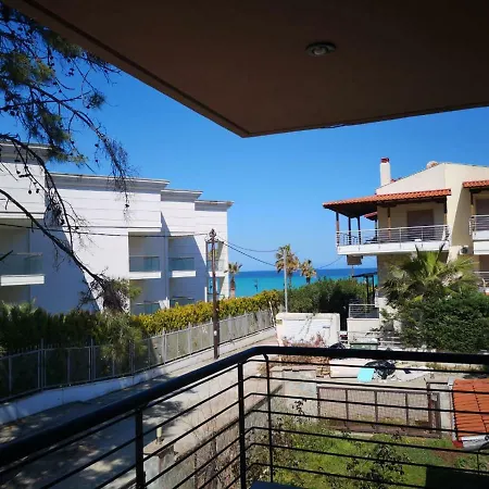 Natalie Holiday home
