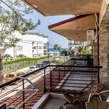 Natalie Holiday home